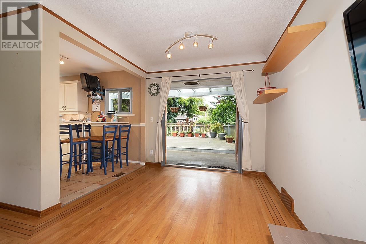 7950 Suncrest Drive, Burnaby, British Columbia  V5J 3N5 - Photo 6 - R2819361