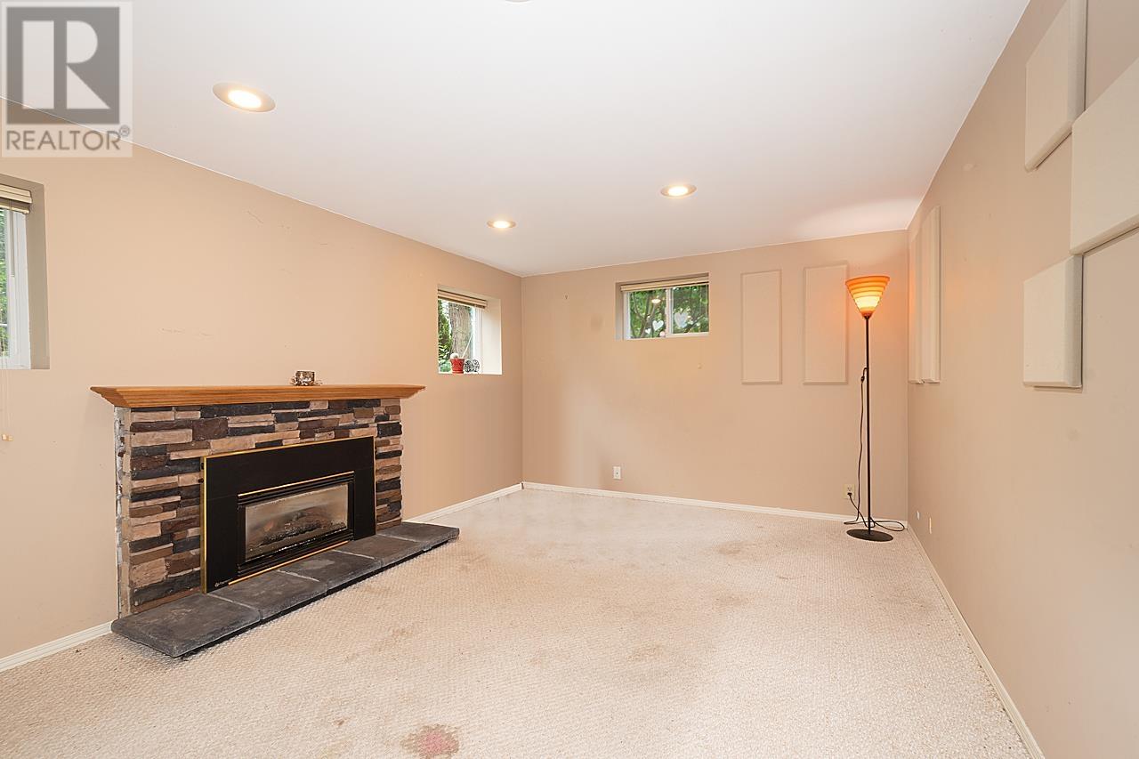 7950 Suncrest Drive, Burnaby, British Columbia  V5J 3N5 - Photo 21 - R2819361