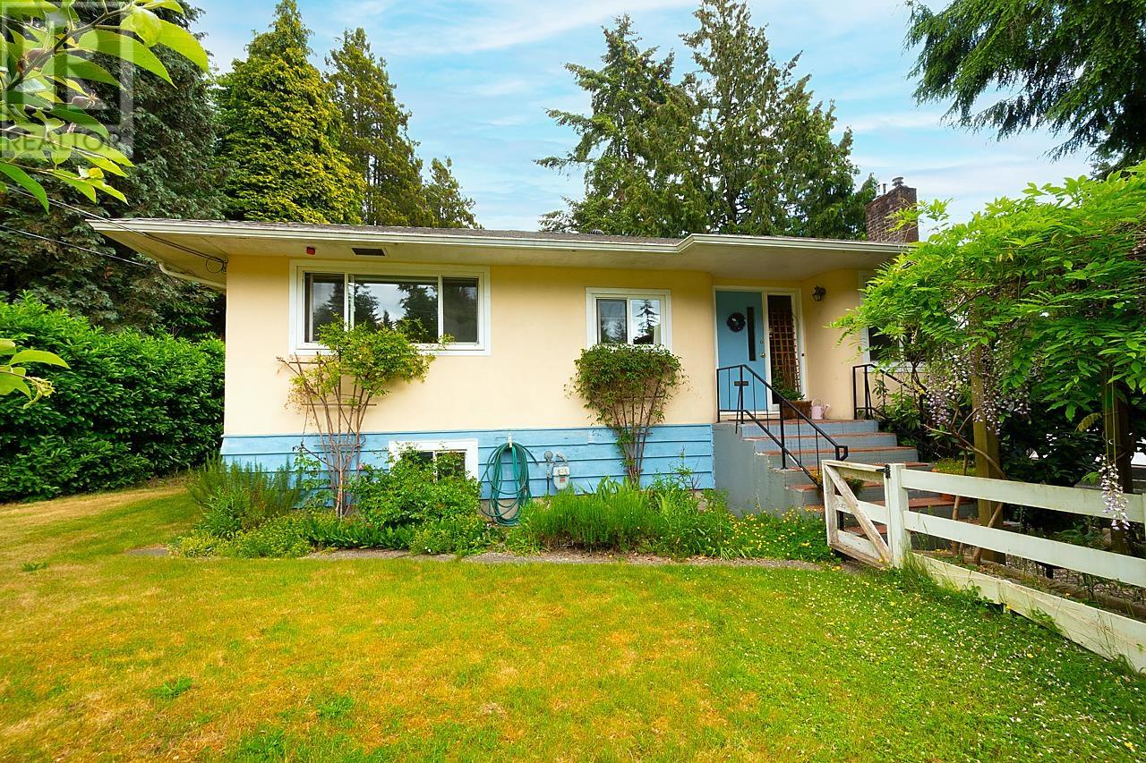 7950 Suncrest Drive, Burnaby, British Columbia  V5J 3N5 - Photo 3 - R2819361