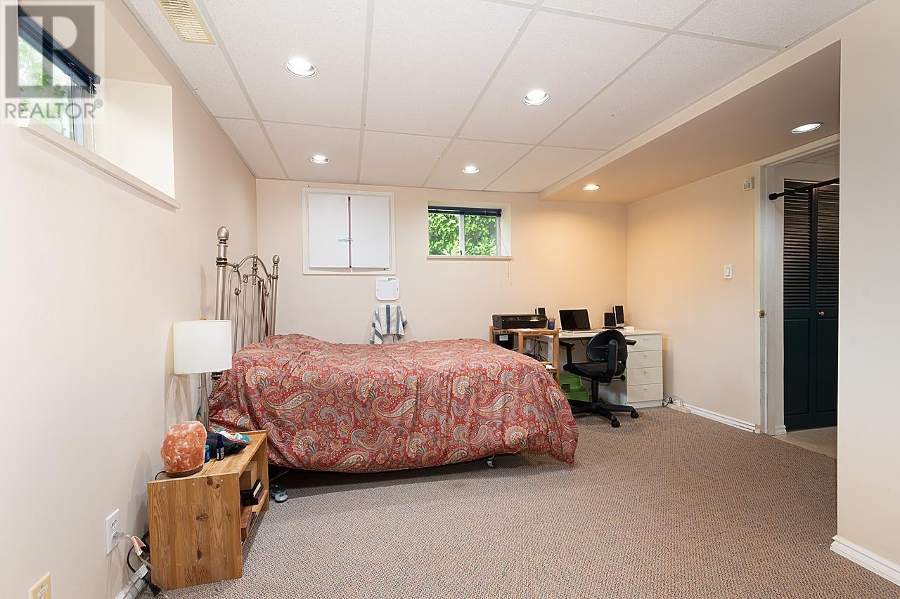 7950 Suncrest Drive, Burnaby, British Columbia  V5J 3N5 - Photo 24 - R2819361