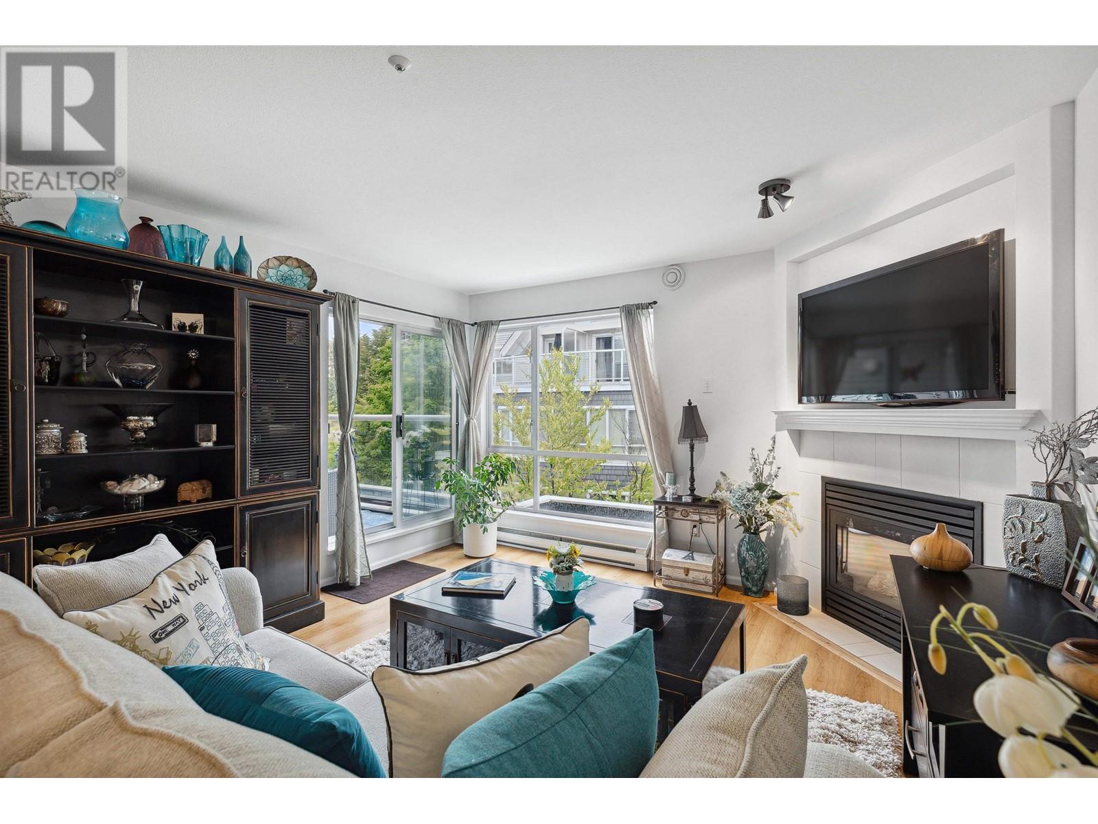 302 789 W 16th Avenue, Vancouver, British Columbia  V5Z 1S8 - Photo 3 - R2811820