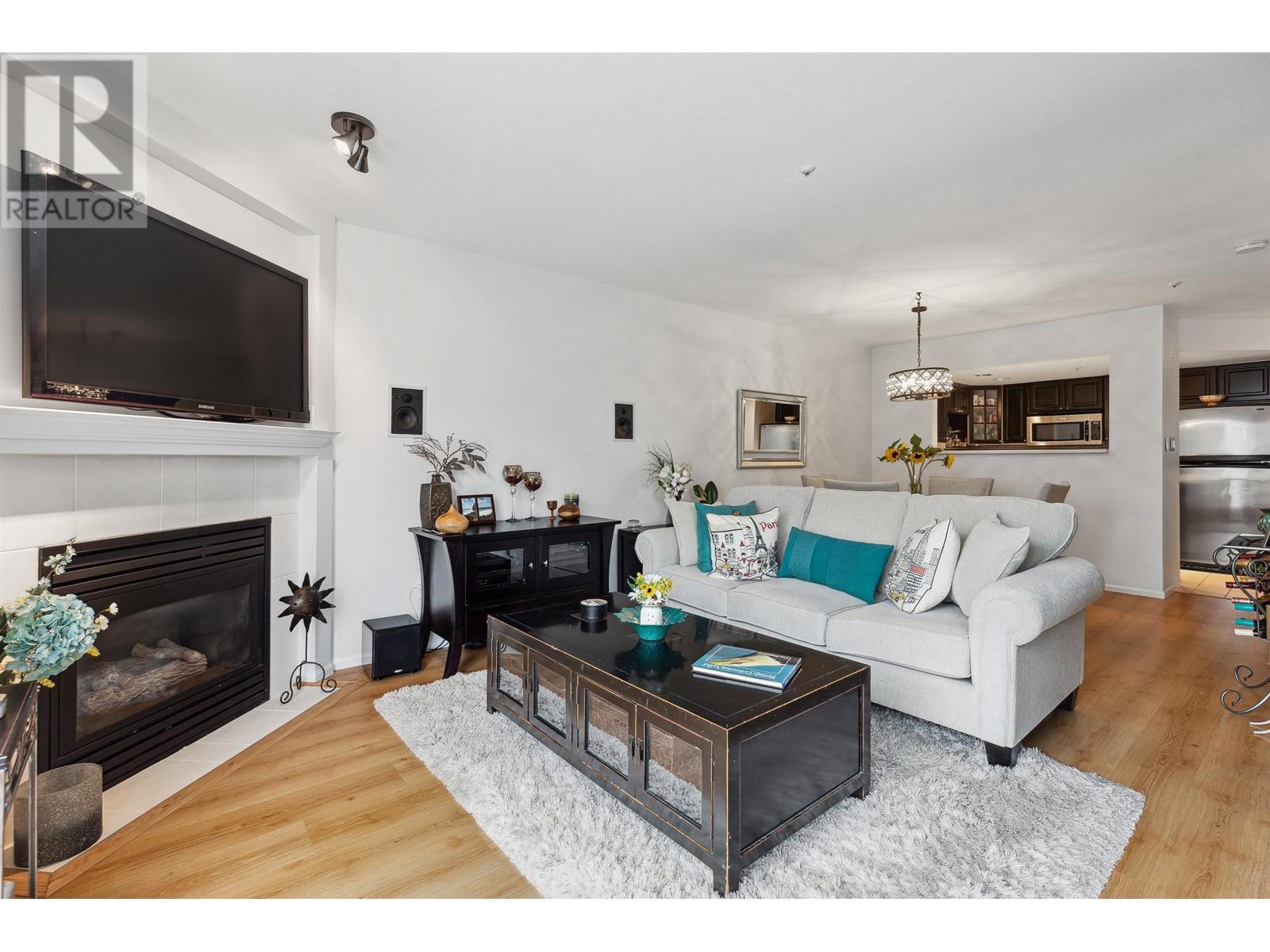 302 789 W 16th Avenue, Vancouver, British Columbia  V5Z 1S8 - Photo 2 - R2811820