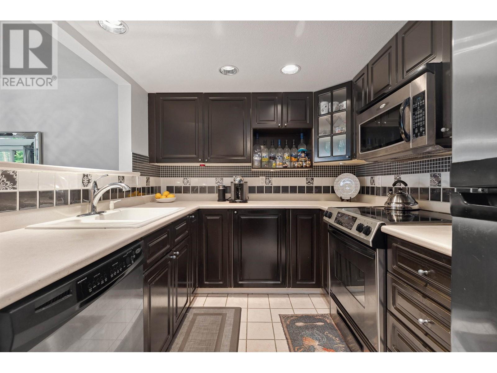 302 789 W 16th Avenue, Vancouver, British Columbia  V5Z 1S8 - Photo 11 - R2811820