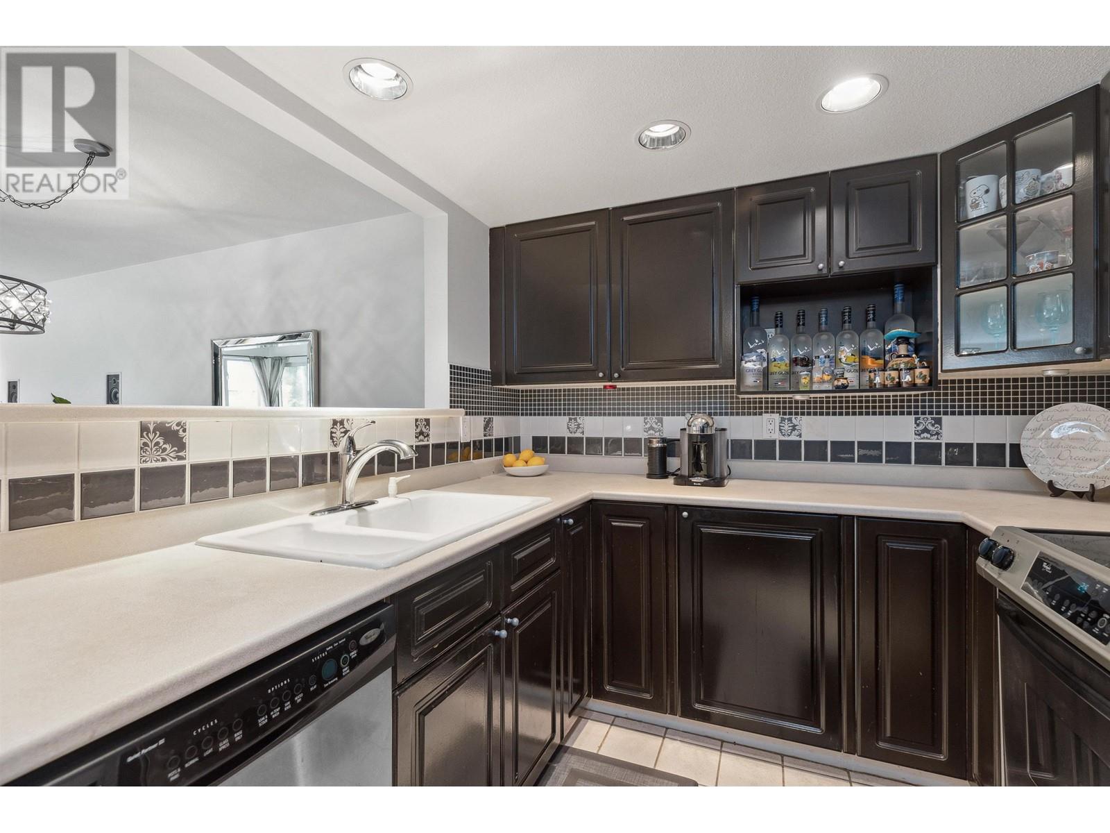 302 789 W 16th Avenue, Vancouver, British Columbia  V5Z 1S8 - Photo 13 - R2811820