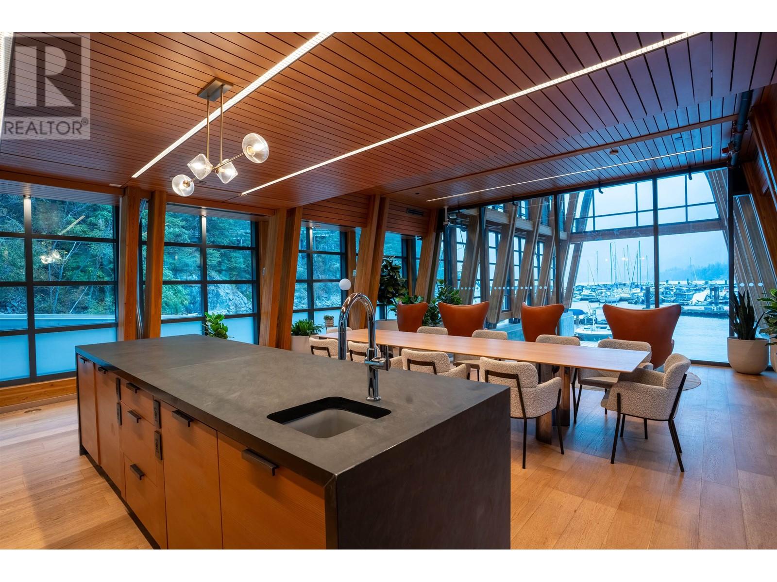 202 6687 Nelson Avenue, West Vancouver, British Columbia  V7W 2B2 - Photo 34 - R2820760