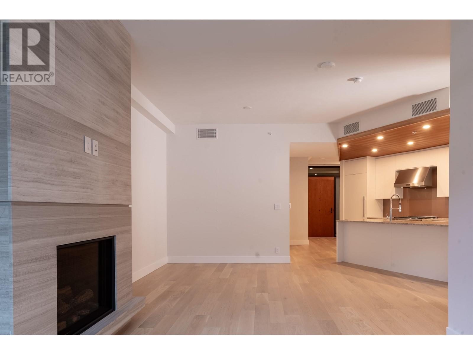 202 6687 Nelson Avenue, West Vancouver, British Columbia  V7W 2B2 - Photo 14 - R2820760