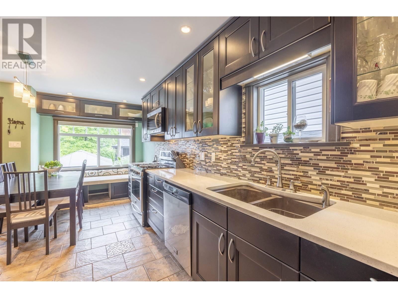 3645 Slocan Street, Vancouver, British Columbia  V5M 3G1 - Photo 3 - R2820429