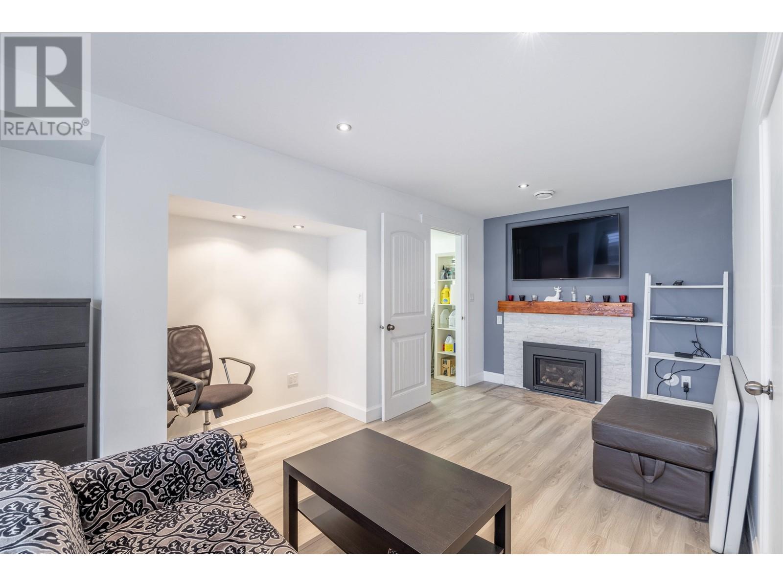 3645 Slocan Street, Vancouver, British Columbia  V5M 3G1 - Photo 7 - R2820429