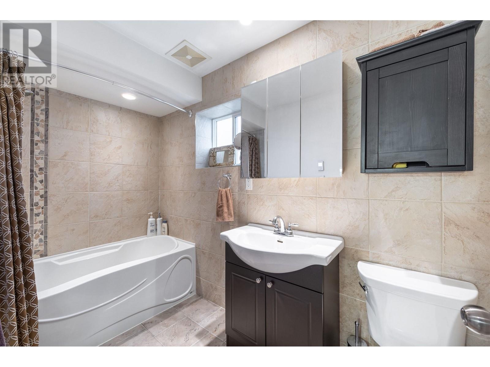 3645 Slocan Street, Vancouver, British Columbia  V5M 3G1 - Photo 6 - R2820429