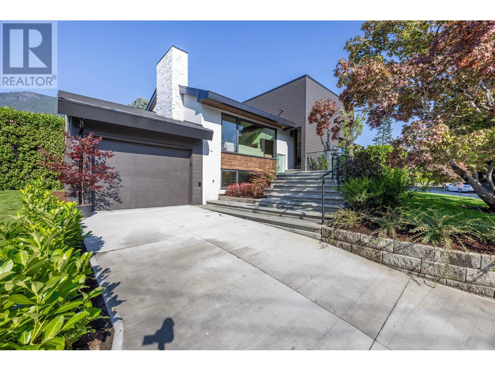 4436 Derby Place, North Vancouver, British Columbia  V7R 3S1 - Photo 1 - R2819222