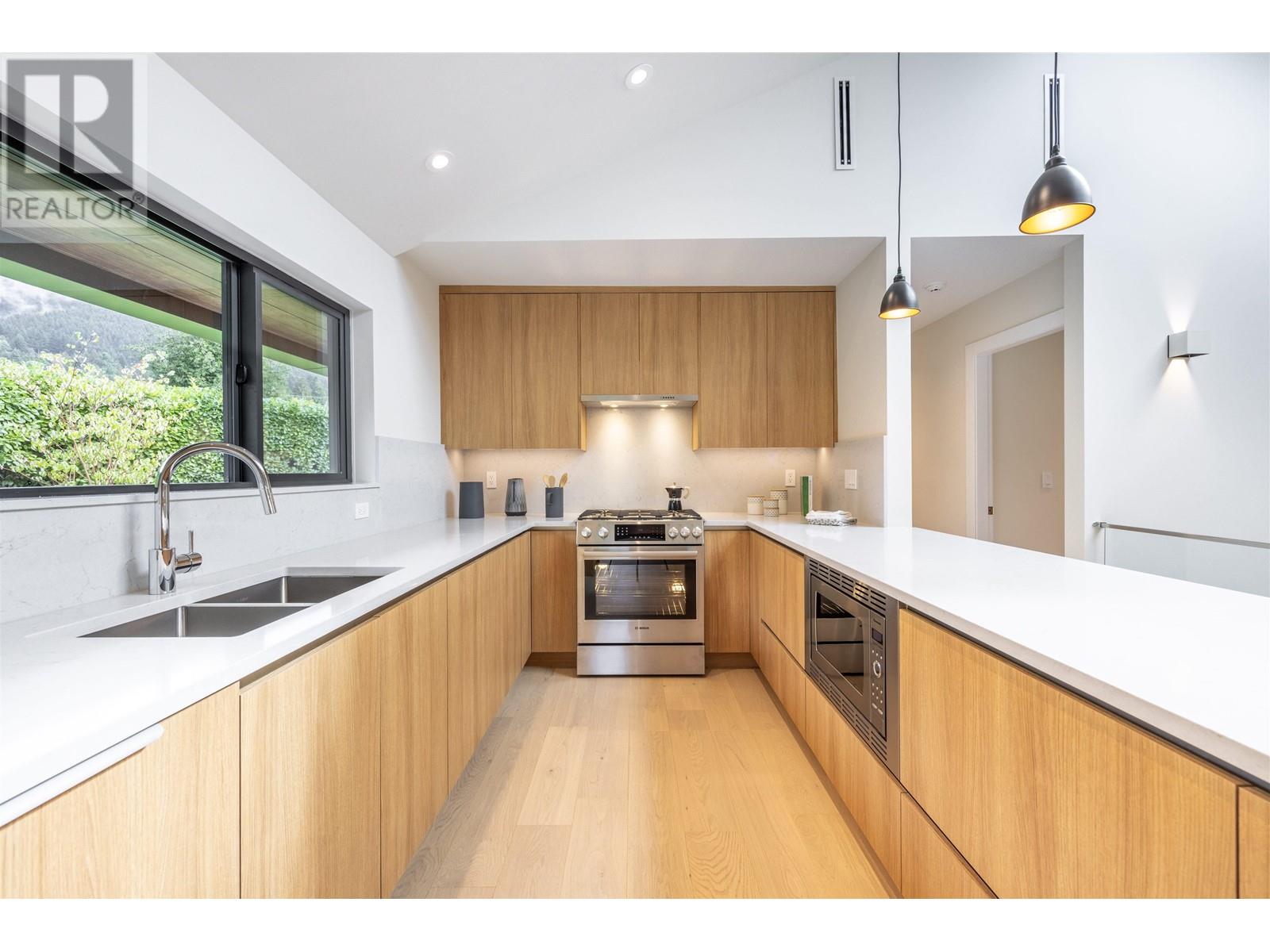 4436 Derby Place, North Vancouver, British Columbia  V7R 3S1 - Photo 8 - R2819222