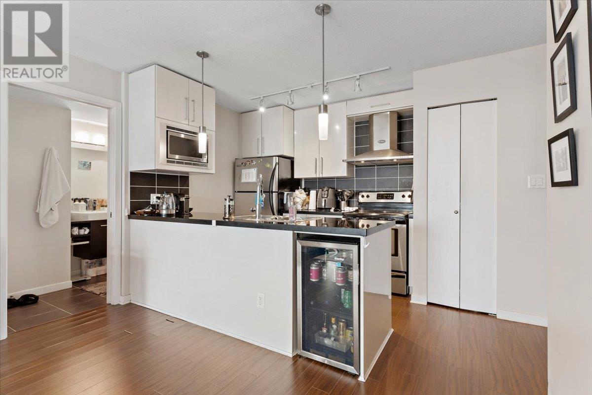 3103 689 Abbott Street, Vancouver, British Columbia  V6B 0J2 - Photo 3 - R2815533