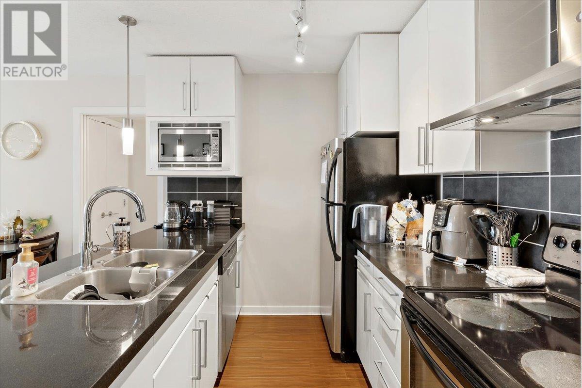 3103 689 Abbott Street, Vancouver, British Columbia  V6B 0J2 - Photo 4 - R2815533