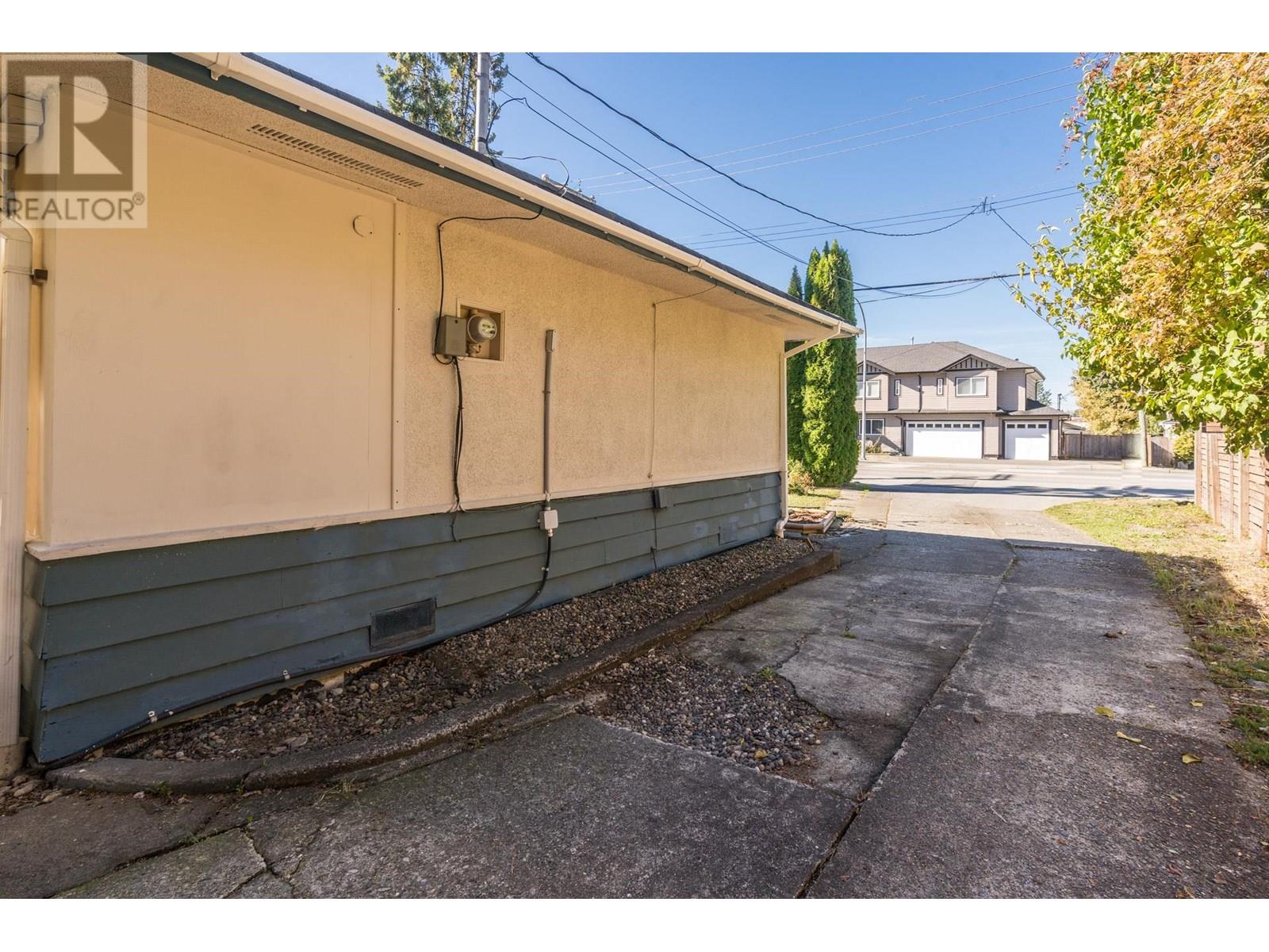 11590 203 Street, Maple Ridge, British Columbia  V2X 4T6 - Photo 33 - R2819640