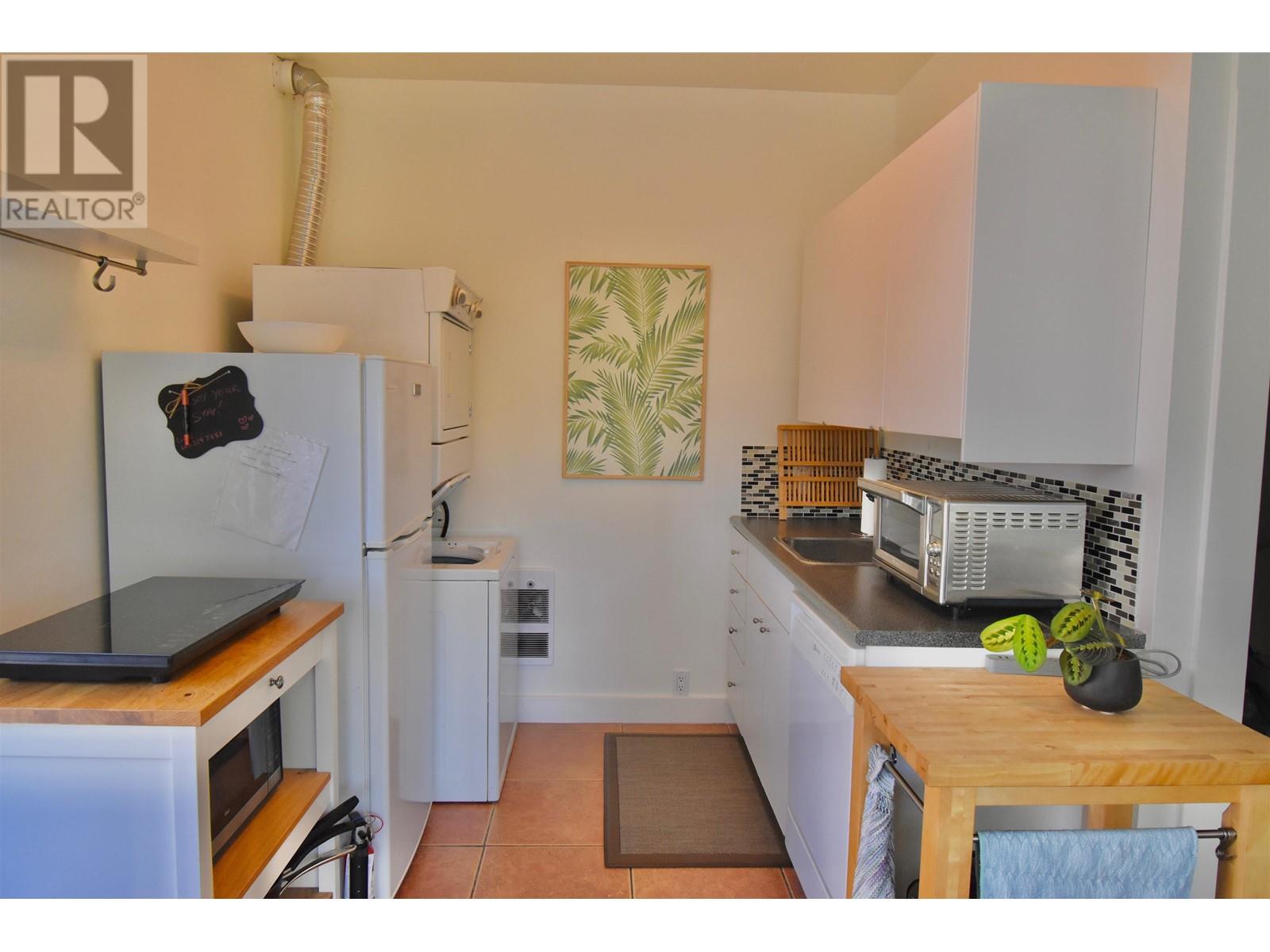 350 Headlands Road, Gibsons, British Columbia  V0N 1V8 - Photo 17 - R2820832