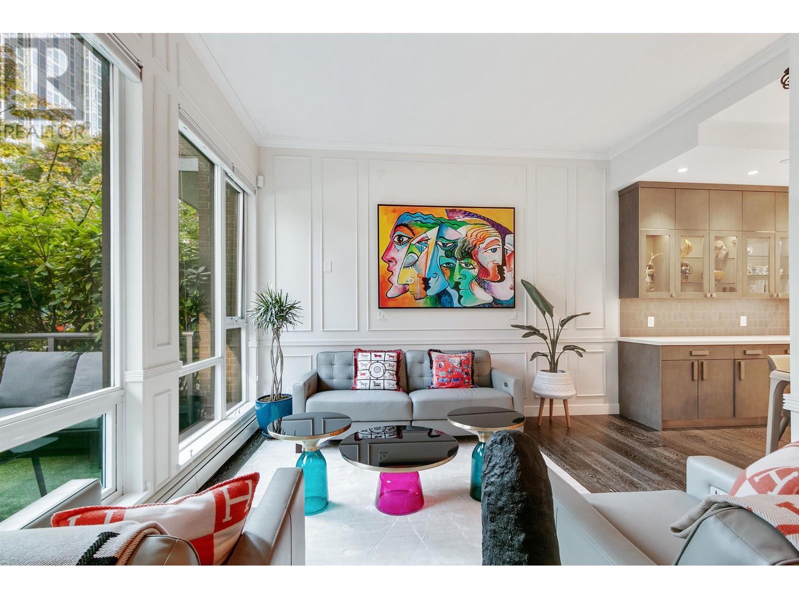 1073 EXPO BOULEVARD, vancouver, British Columbia