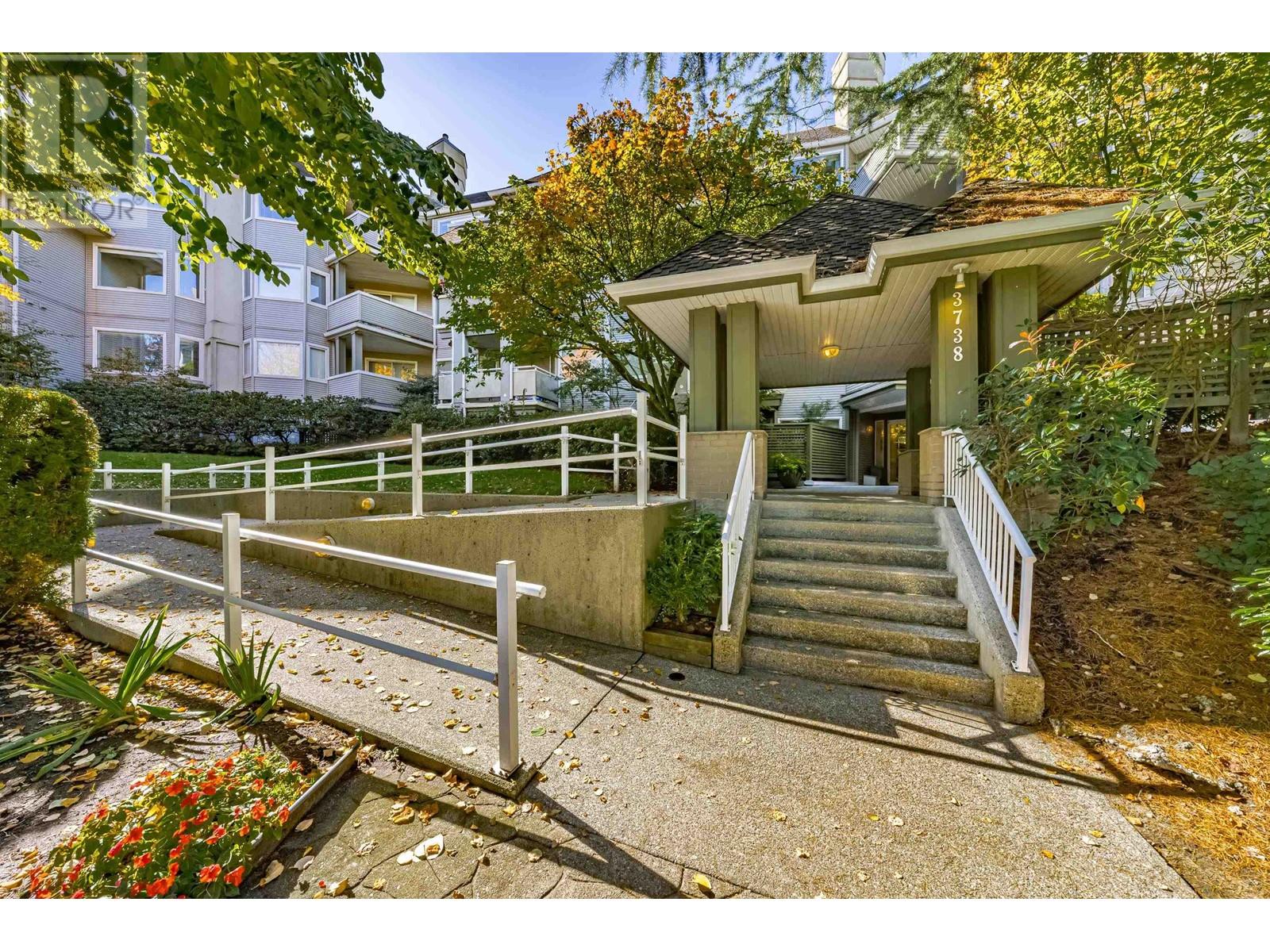 109 3738 Norfolk Street, Burnaby, British Columbia  V5G 4V4 - Photo 5 - R2818028