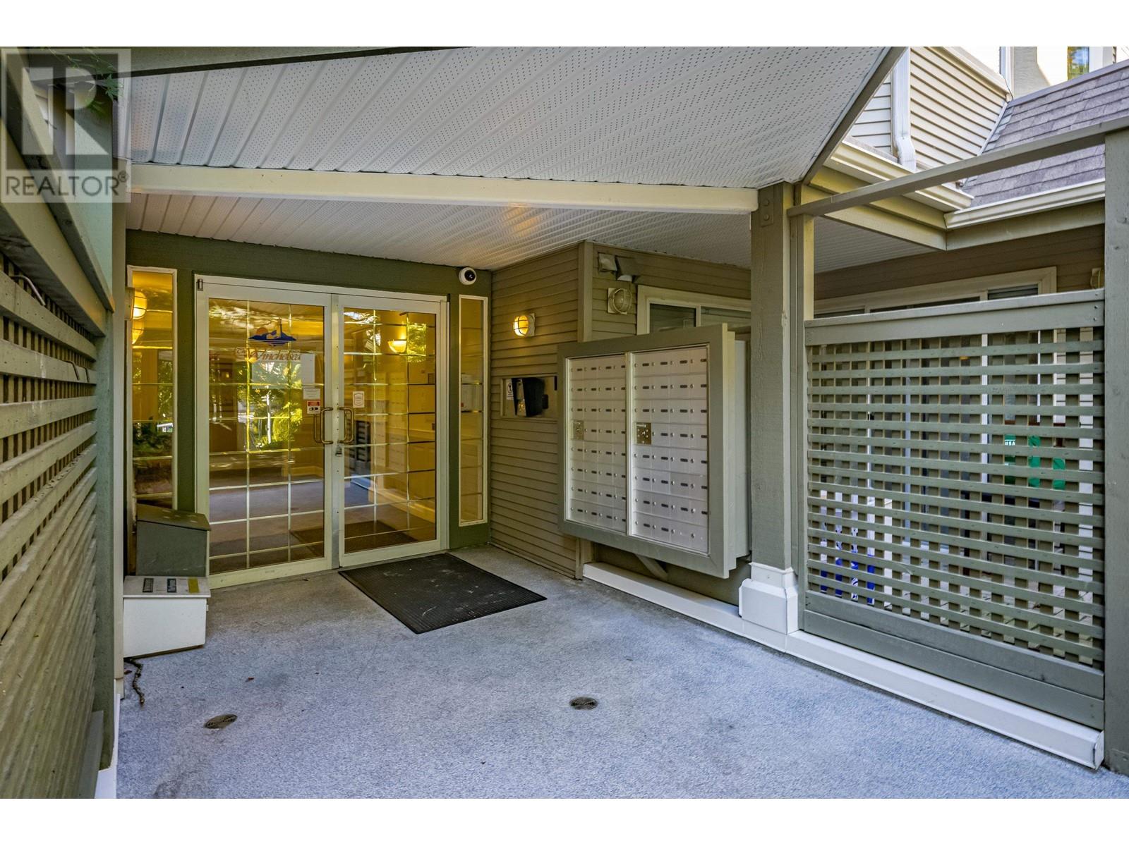 109 3738 Norfolk Street, Burnaby, British Columbia  V5G 4V4 - Photo 6 - R2818028