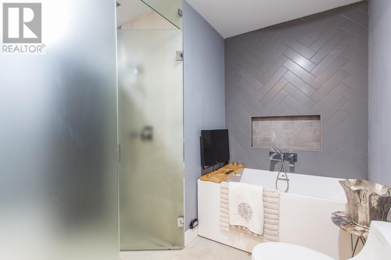 1715 Rosebery Avenue, West Vancouver, British Columbia  V7V 2Z5 - Photo 21 - R2809415