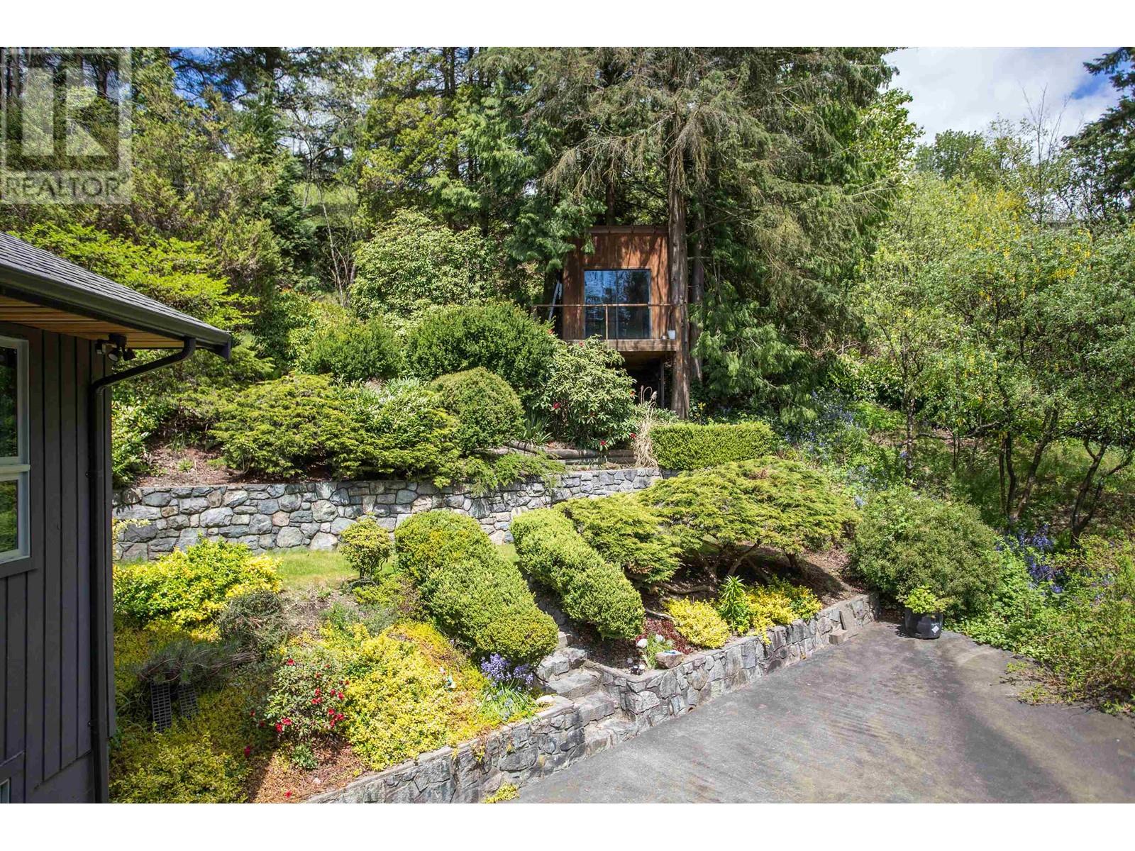 1715 Rosebery Avenue, West Vancouver, British Columbia  V7V 2Z5 - Photo 29 - R2809415