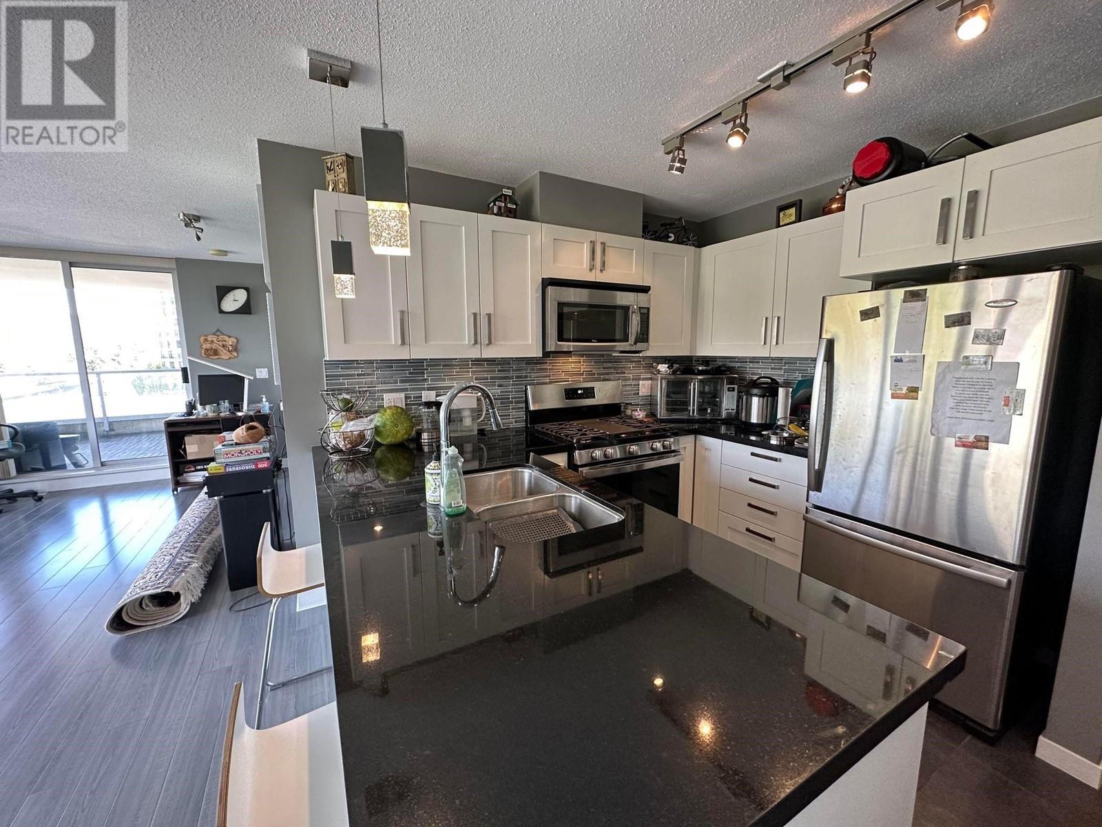 1003 2133 Douglas Road, Burnaby, British Columbia  V5C 0E9 - Photo 4 - R2817170