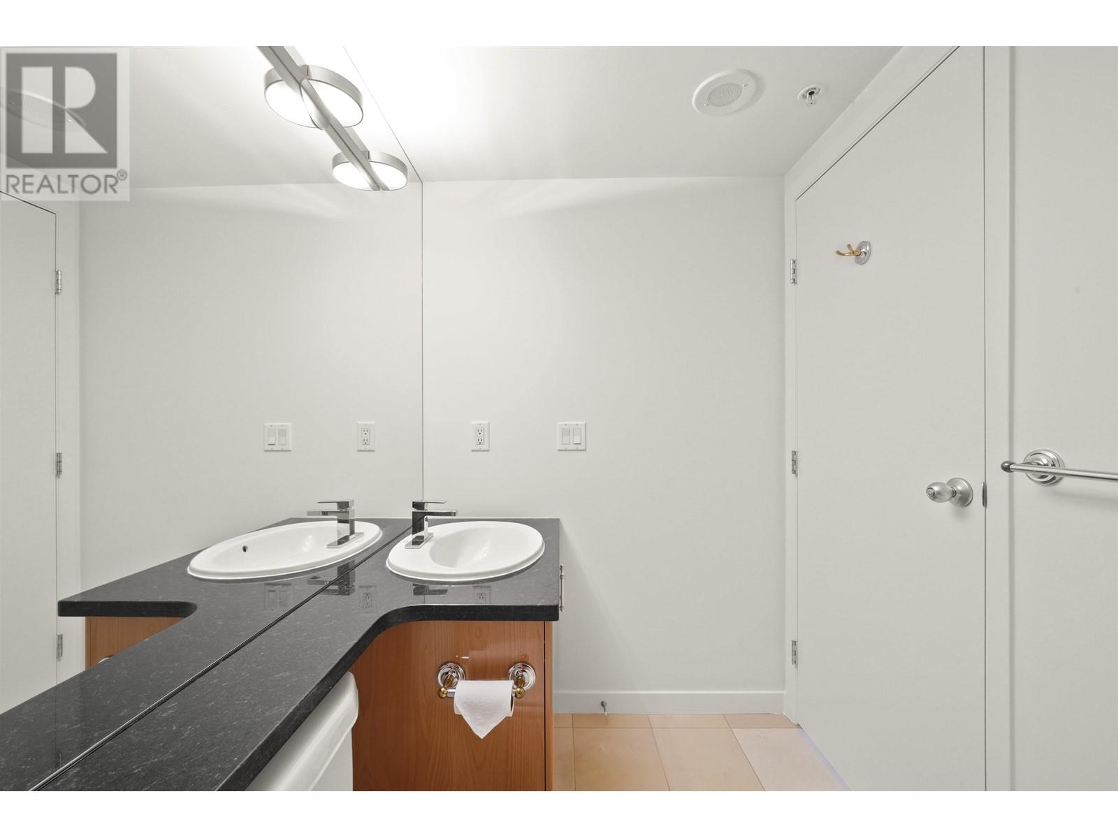 1907 193 Aquarius Mews, Vancouver, British Columbia  V6Z 2Z2 - Photo 27 - R2820860