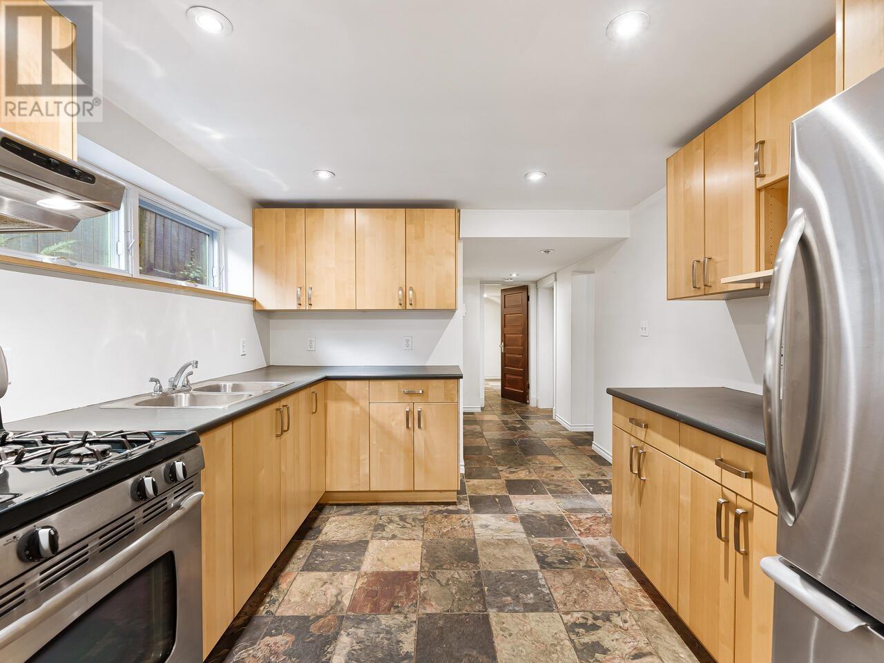 1785 E Kent Avenue North, Vancouver, British Columbia  V5P 2S9 - Photo 23 - R2820857
