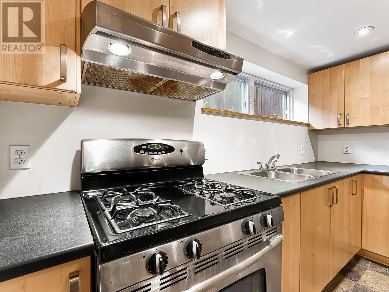 1785 E Kent Avenue North, Vancouver, British Columbia  V5P 2S9 - Photo 25 - R2820857