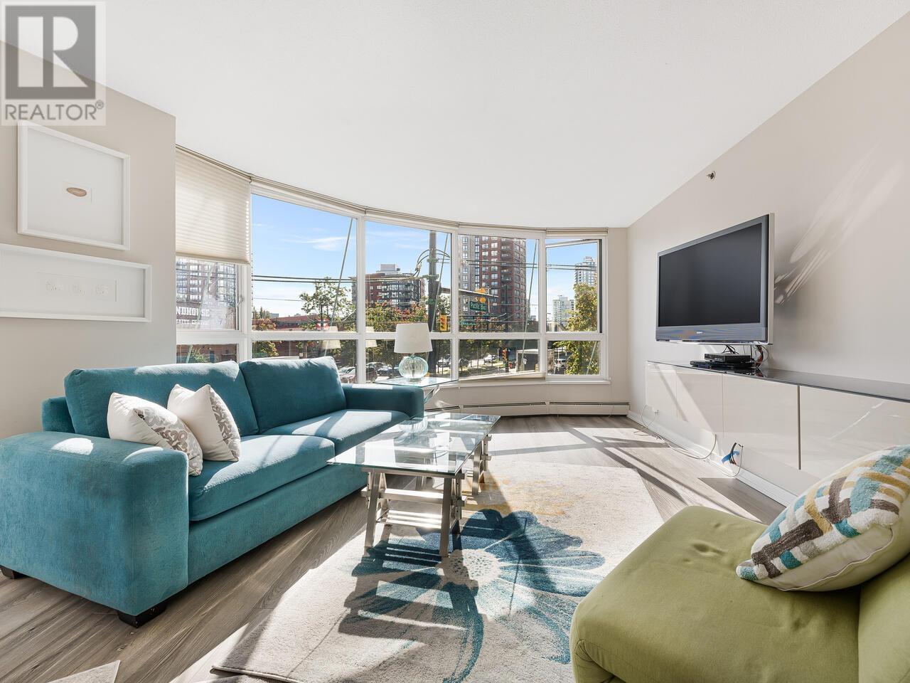 205 283 Davie Street, Vancouver, British Columbia  V6B 5T6 - Photo 2 - R2820878