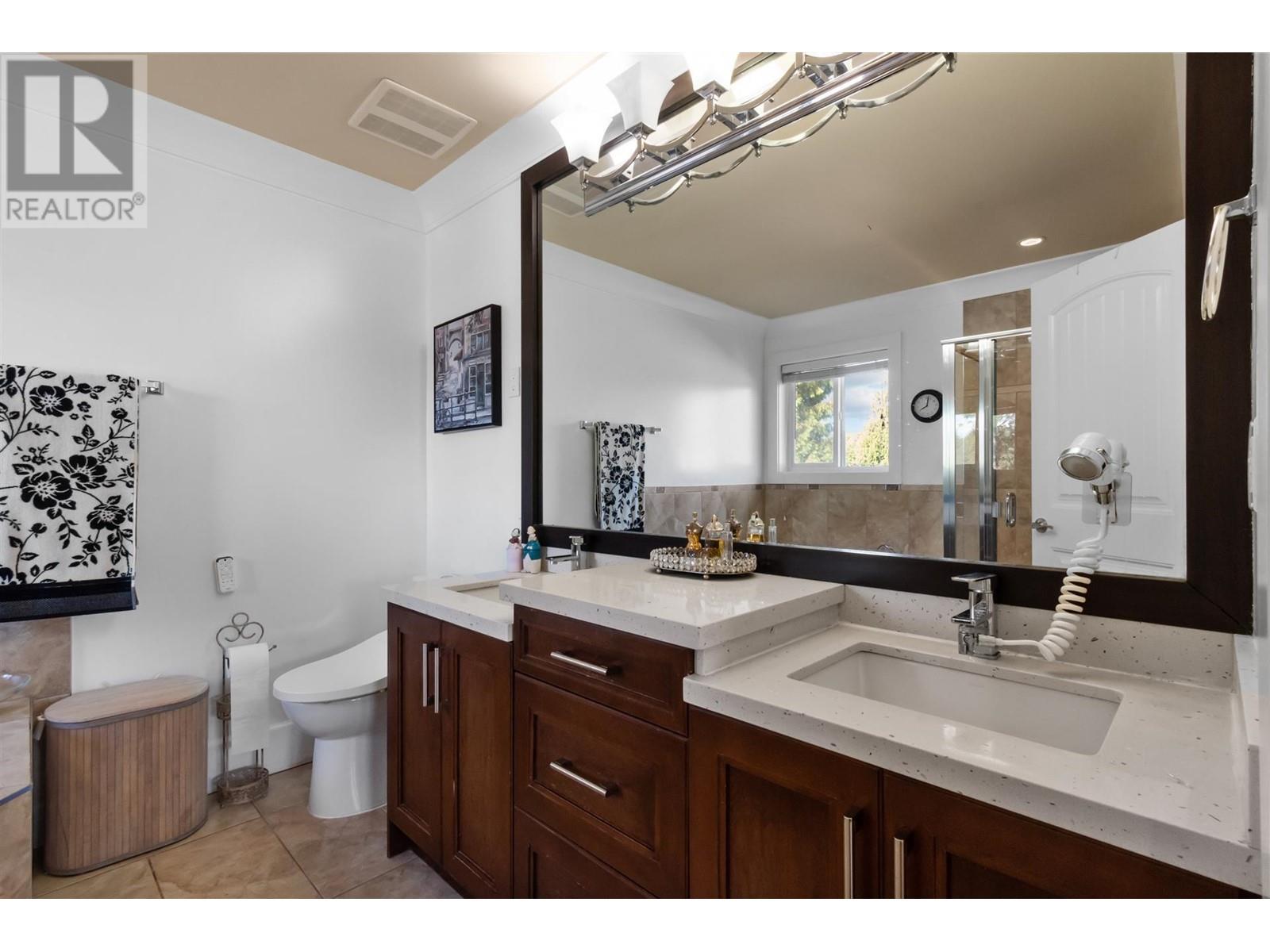 8222 19th Avenue, Burnaby, British Columbia  V3N 1G6 - Photo 17 - R2816980