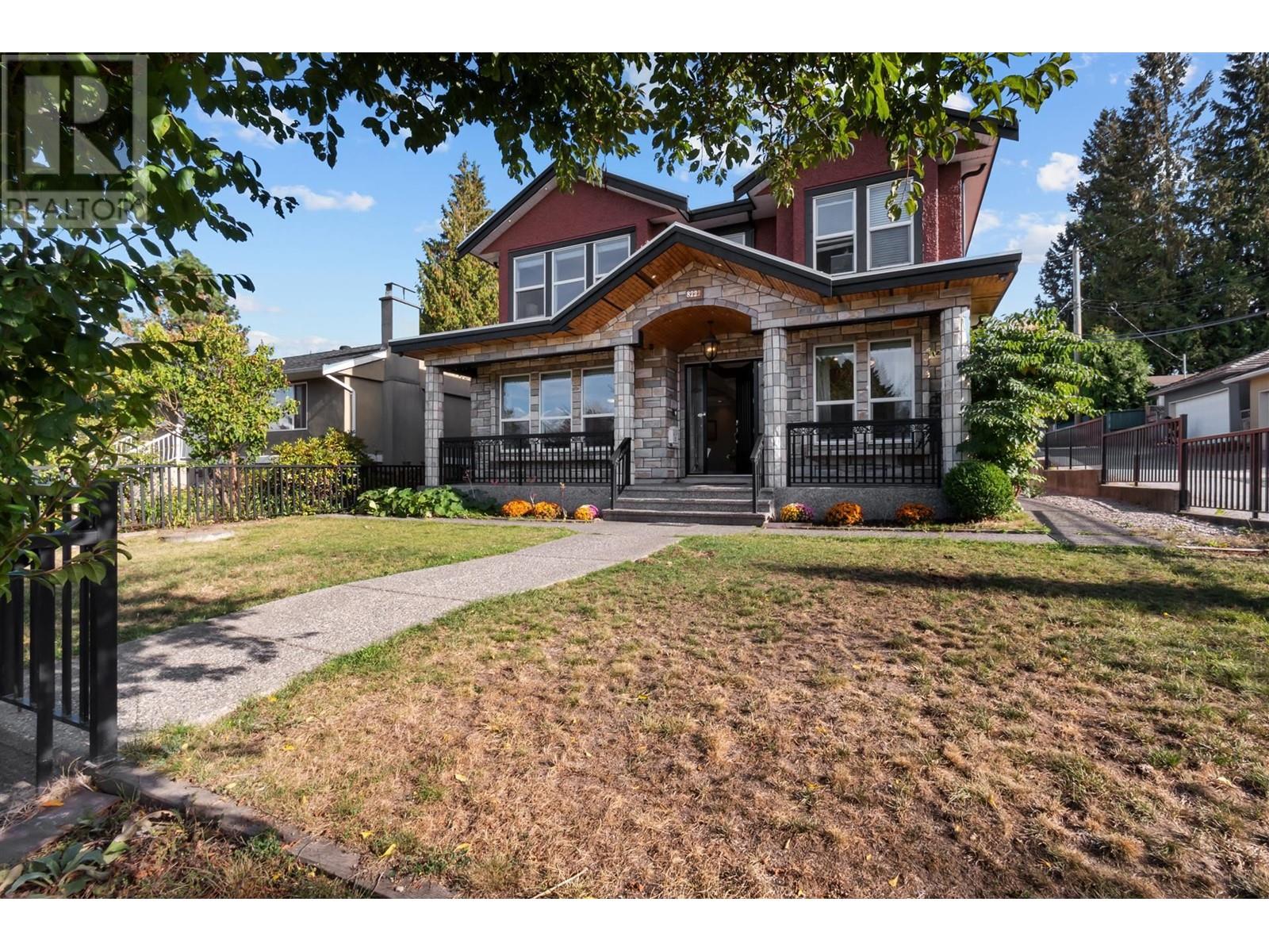 8222 19th Avenue, Burnaby, British Columbia  V3N 1G6 - Photo 1 - R2816980