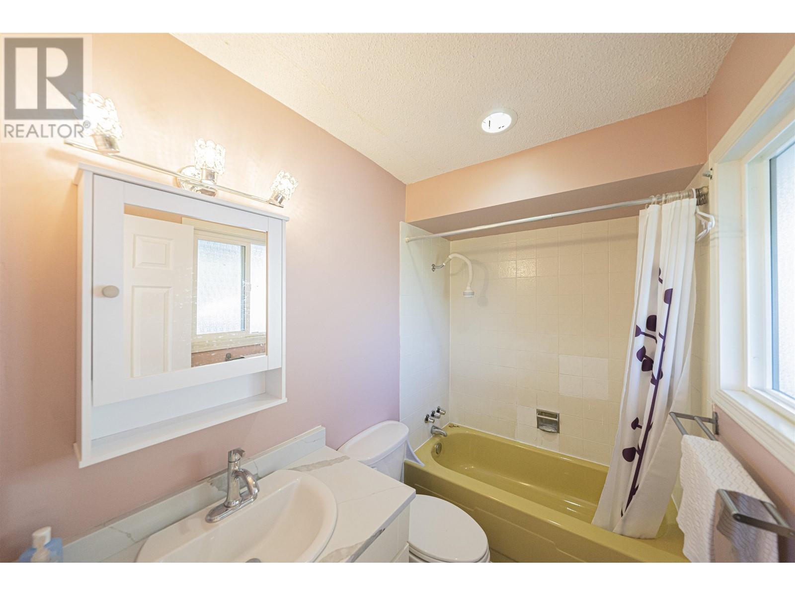 313 Hickey Drive, Coquitlam, British Columbia  V3K 5T3 - Photo 24 - R2819634