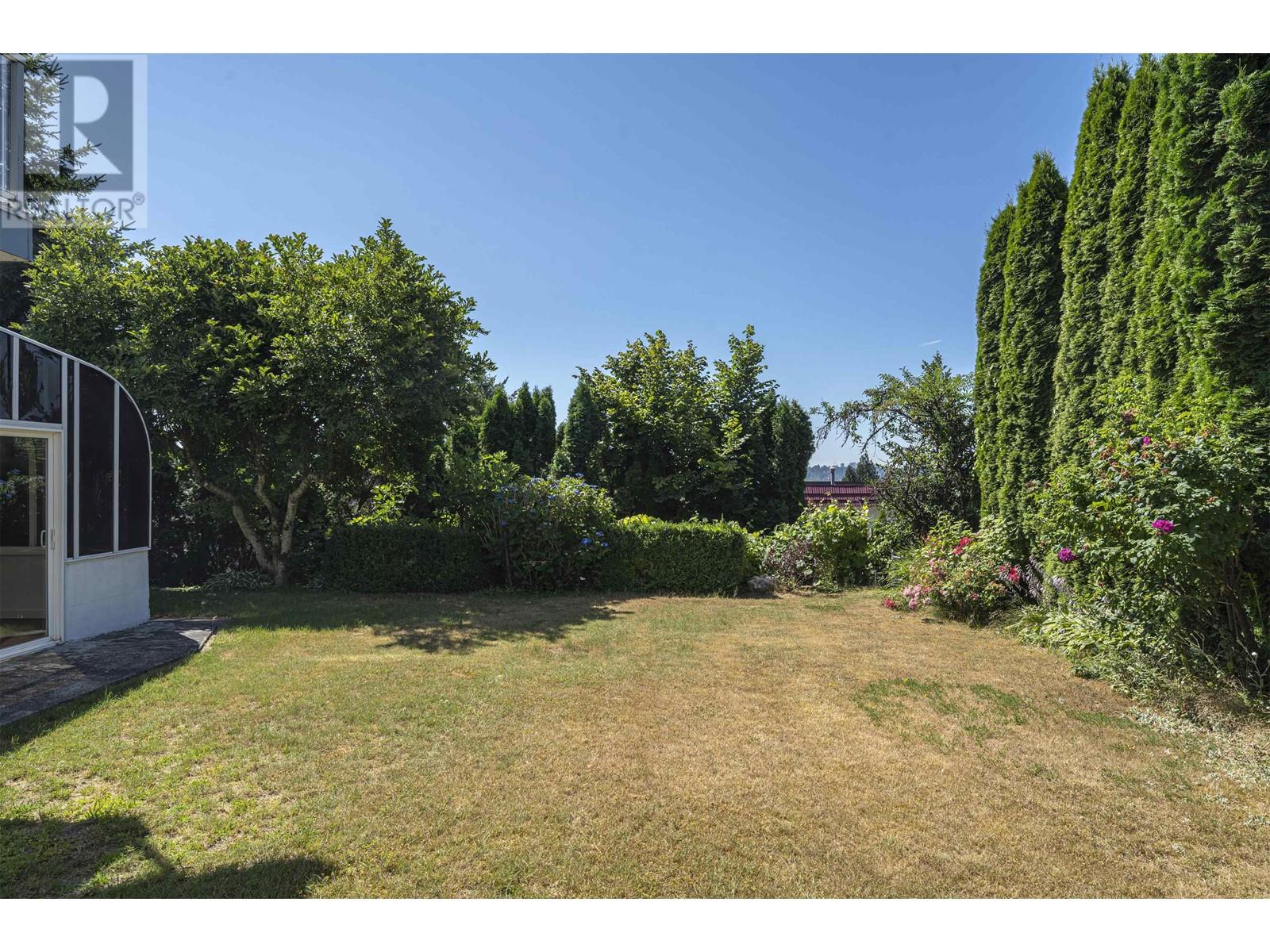 313 Hickey Drive, Coquitlam, British Columbia  V3K 5T3 - Photo 37 - R2819634