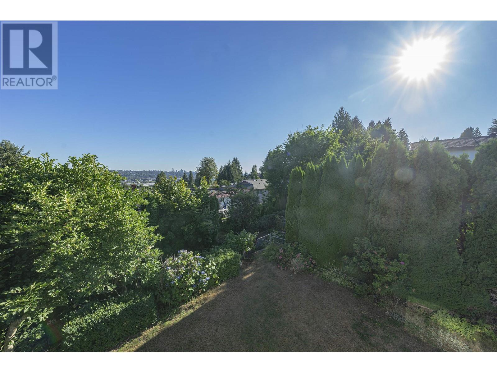 313 Hickey Drive, Coquitlam, British Columbia  V3K 5T3 - Photo 33 - R2819634