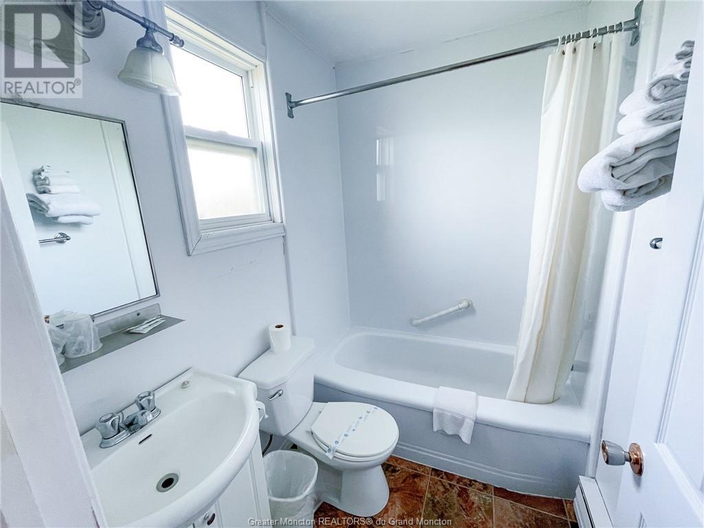 4 Robson, Sackville, New Brunswick  E4L 4H8 - Photo 24 - M147112