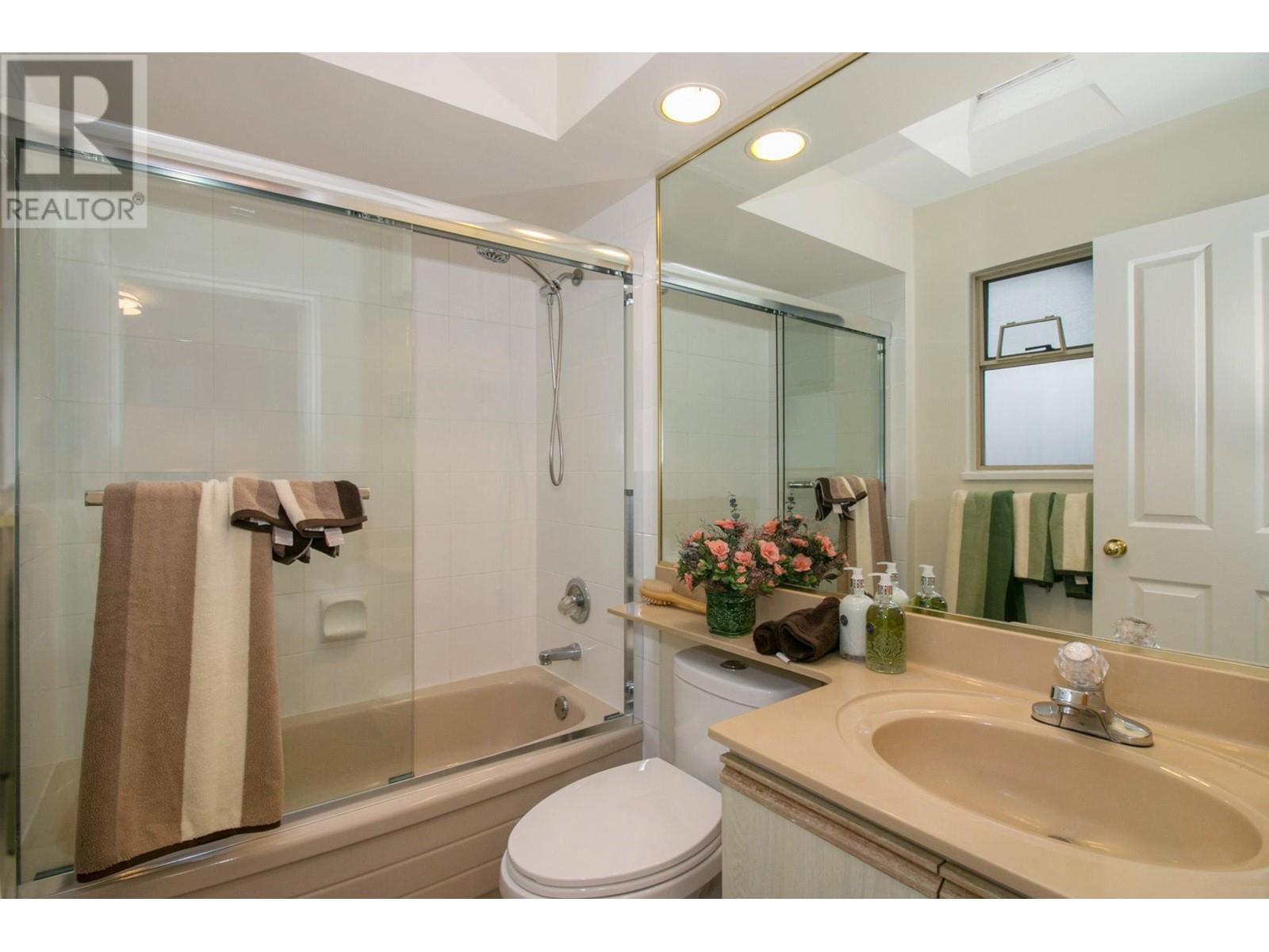 8439 Shaughnessy Street, Vancouver, British Columbia  V6P 3Y1 - Photo 14 - R2817525