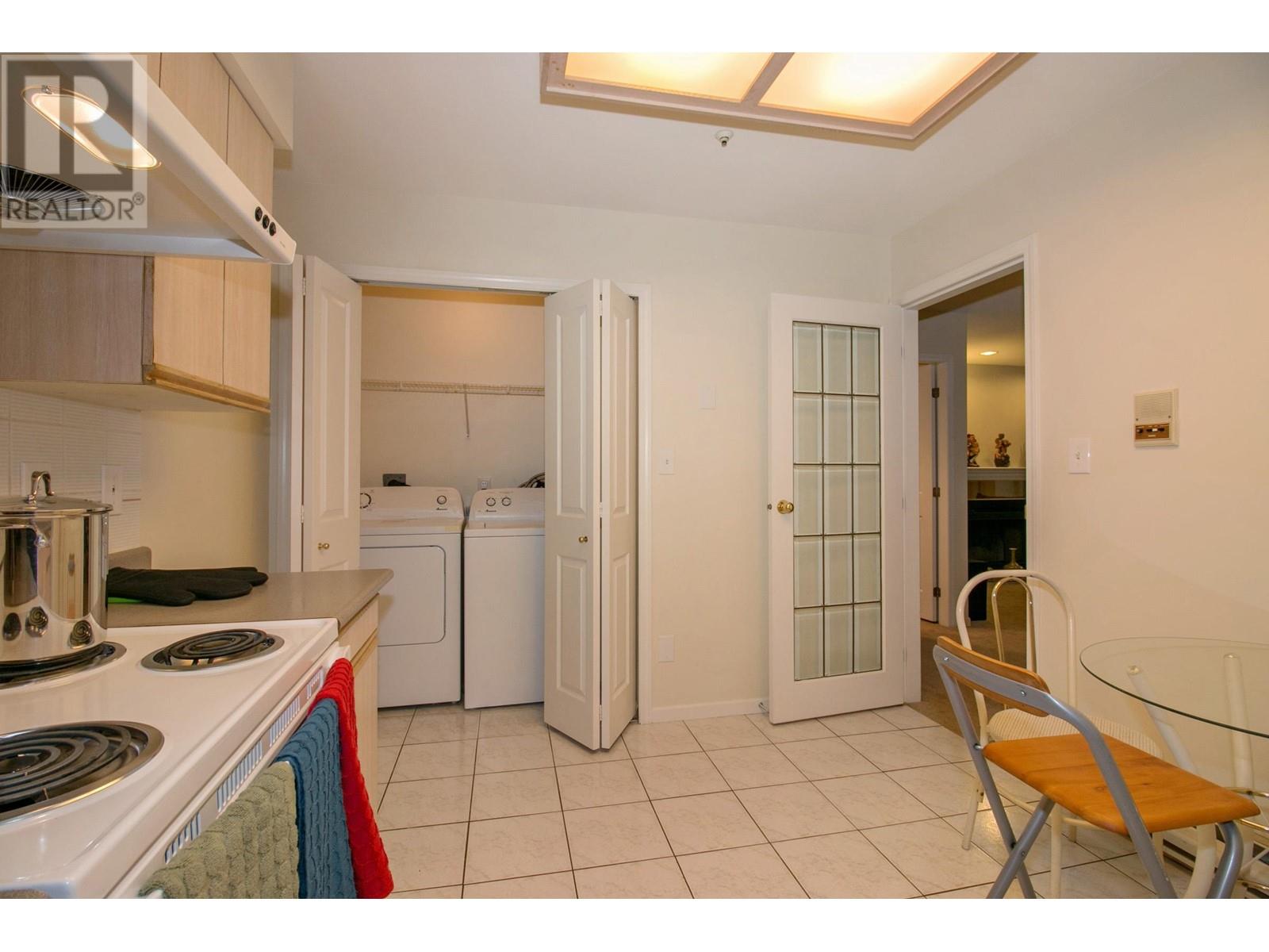 8439 Shaughnessy Street, Vancouver, British Columbia  V6P 3Y1 - Photo 9 - R2817525