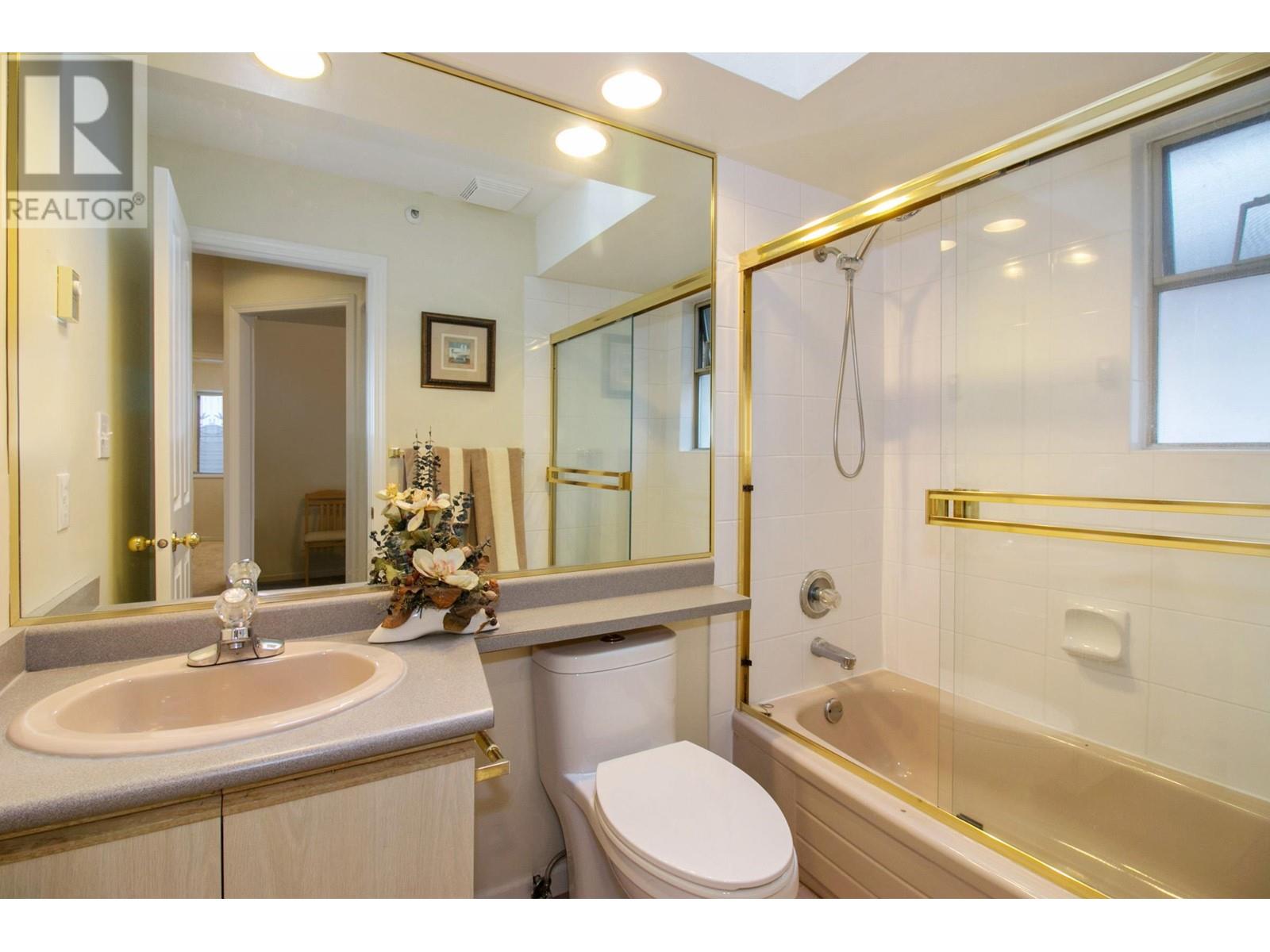 8439 Shaughnessy Street, Vancouver, British Columbia  V6P 3Y1 - Photo 11 - R2817525