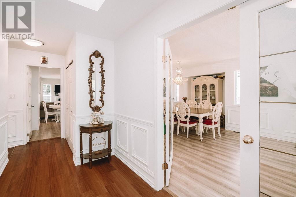 12157 Cherrywood Drive, Maple Ridge, British Columbia  V2X 0B7 - Photo 2 - R2807720