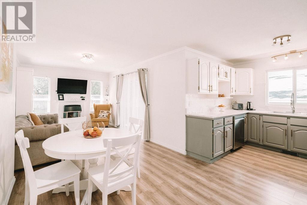 12157 Cherrywood Drive, Maple Ridge, British Columbia  V2X 0B7 - Photo 13 - R2807720