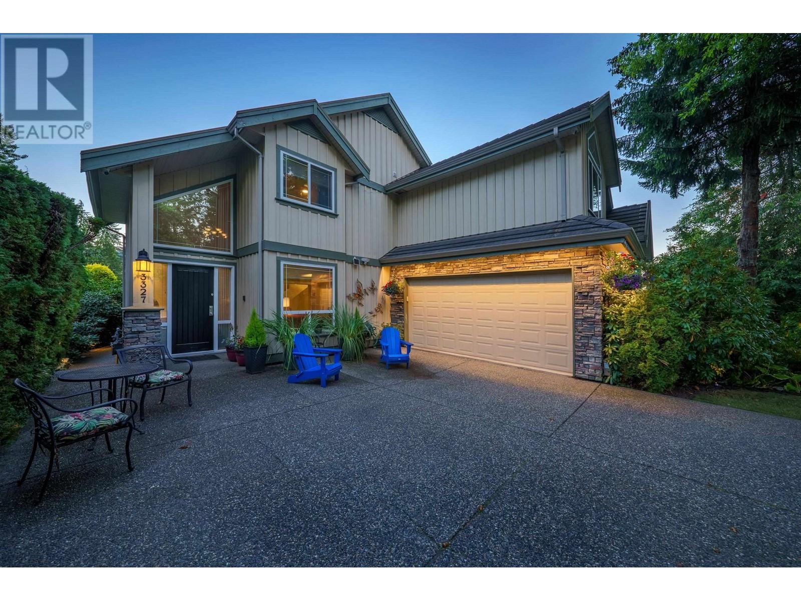 3327 Plateau Boulevard, Coquitlam, British Columbia  V3E 3B8 - Photo 3 - R2818624