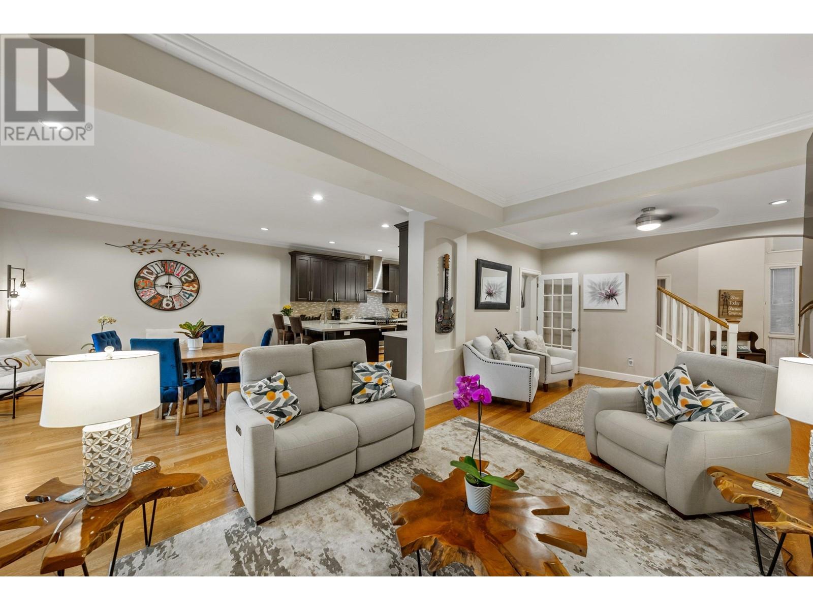 3327 Plateau Boulevard, Coquitlam, British Columbia  V3E 3B8 - Photo 6 - R2818624