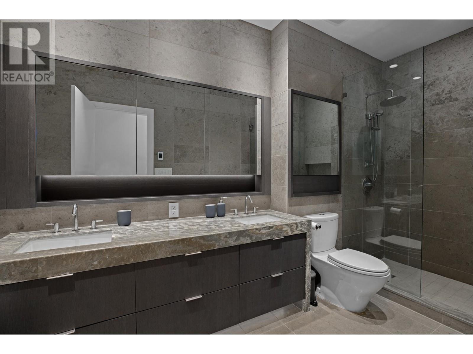 1702 112 E 13th Street, North Vancouver, British Columbia  V7L 0E4 - Photo 13 - R2820944