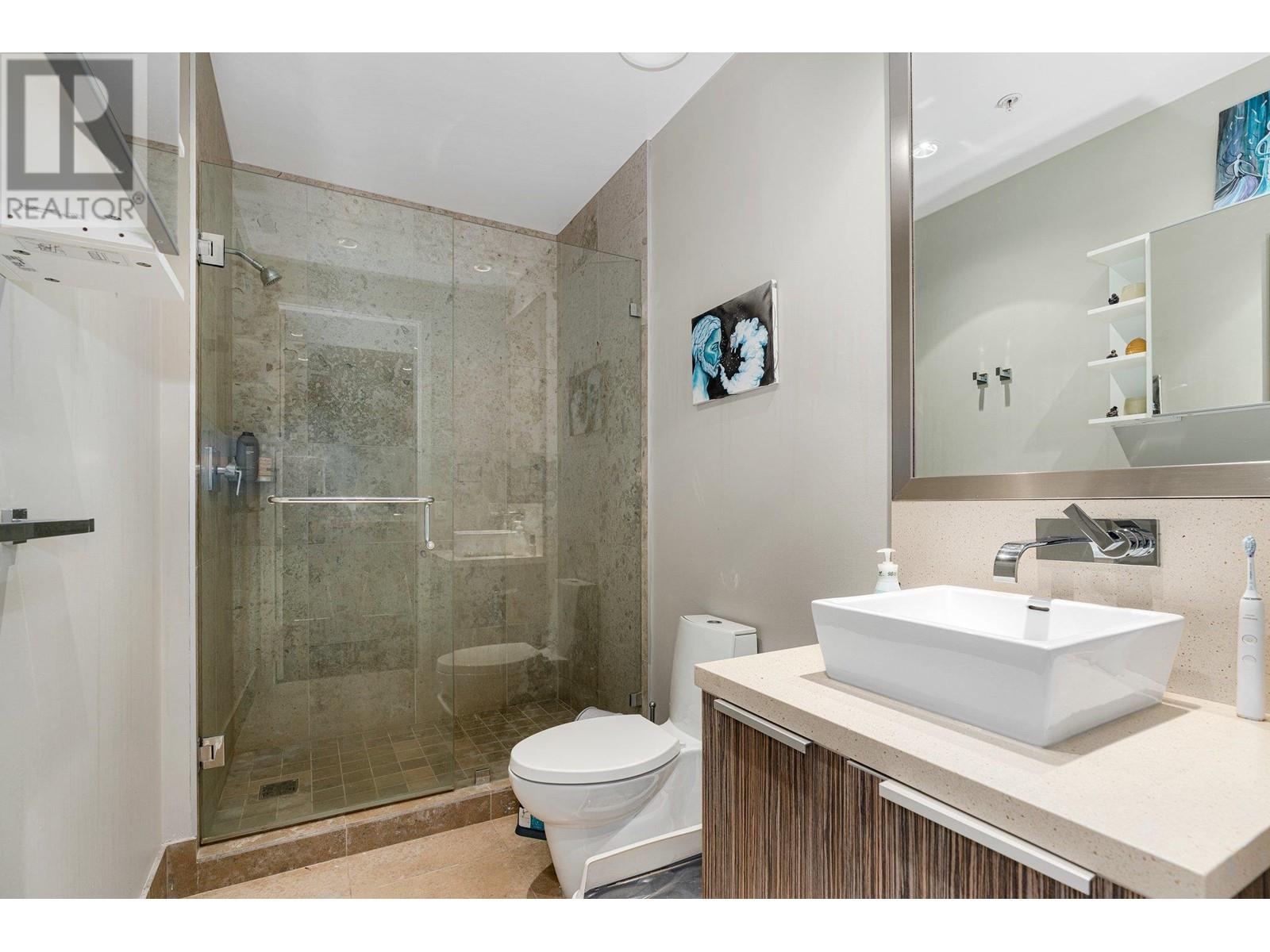 304 12 Athletes Way, Vancouver, British Columbia  V5Y 0B5 - Photo 10 - R2820992