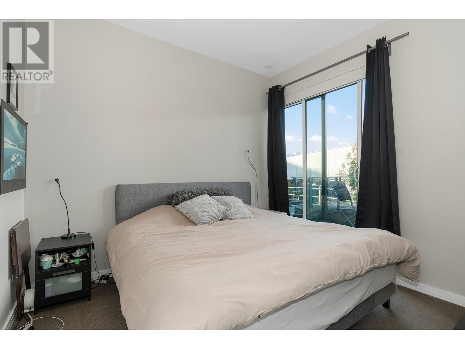 304 12 Athletes Way, Vancouver, British Columbia  V5Y 0B5 - Photo 11 - R2820992
