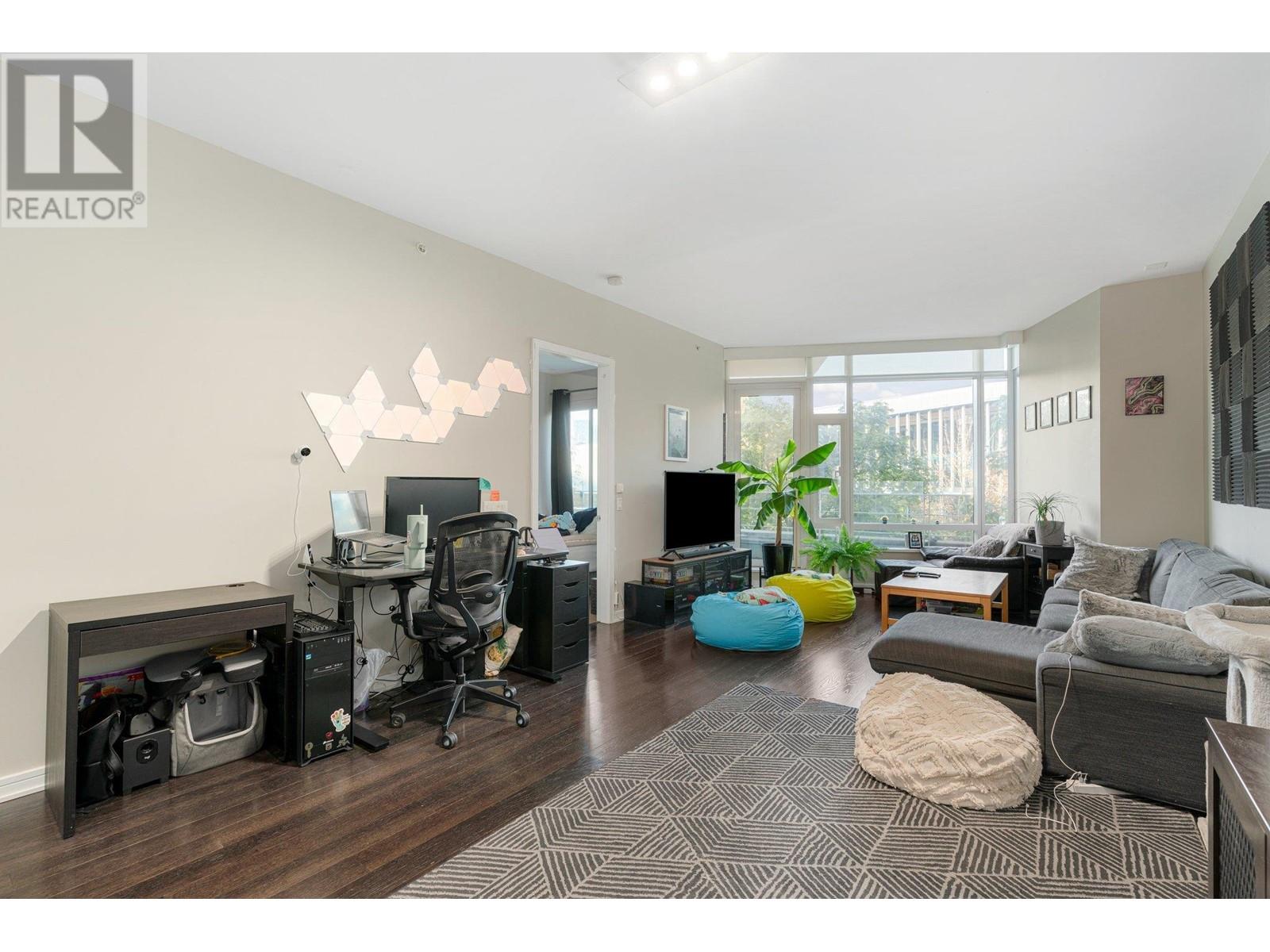 304 12 Athletes Way, Vancouver, British Columbia  V5Y 0B5 - Photo 14 - R2820992