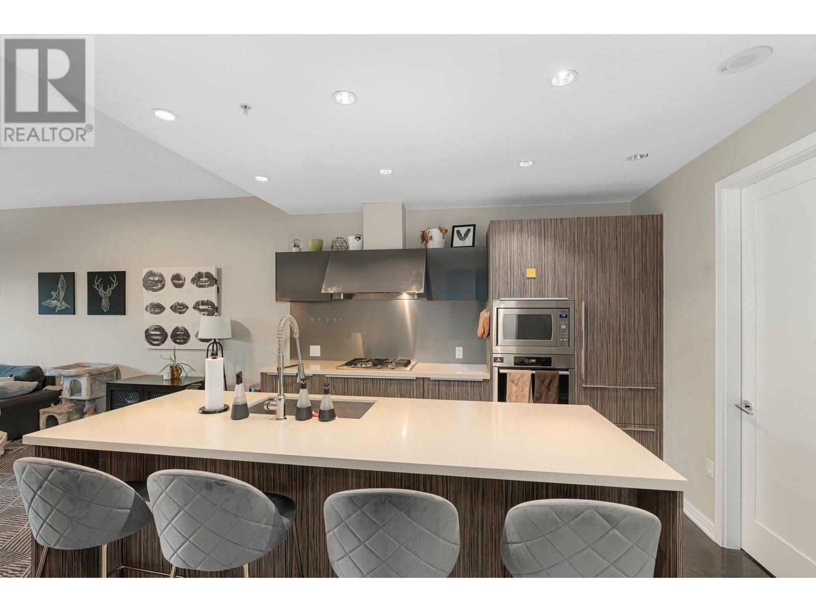 304 12 Athletes Way, Vancouver, British Columbia  V5Y 0B5 - Photo 15 - R2820992
