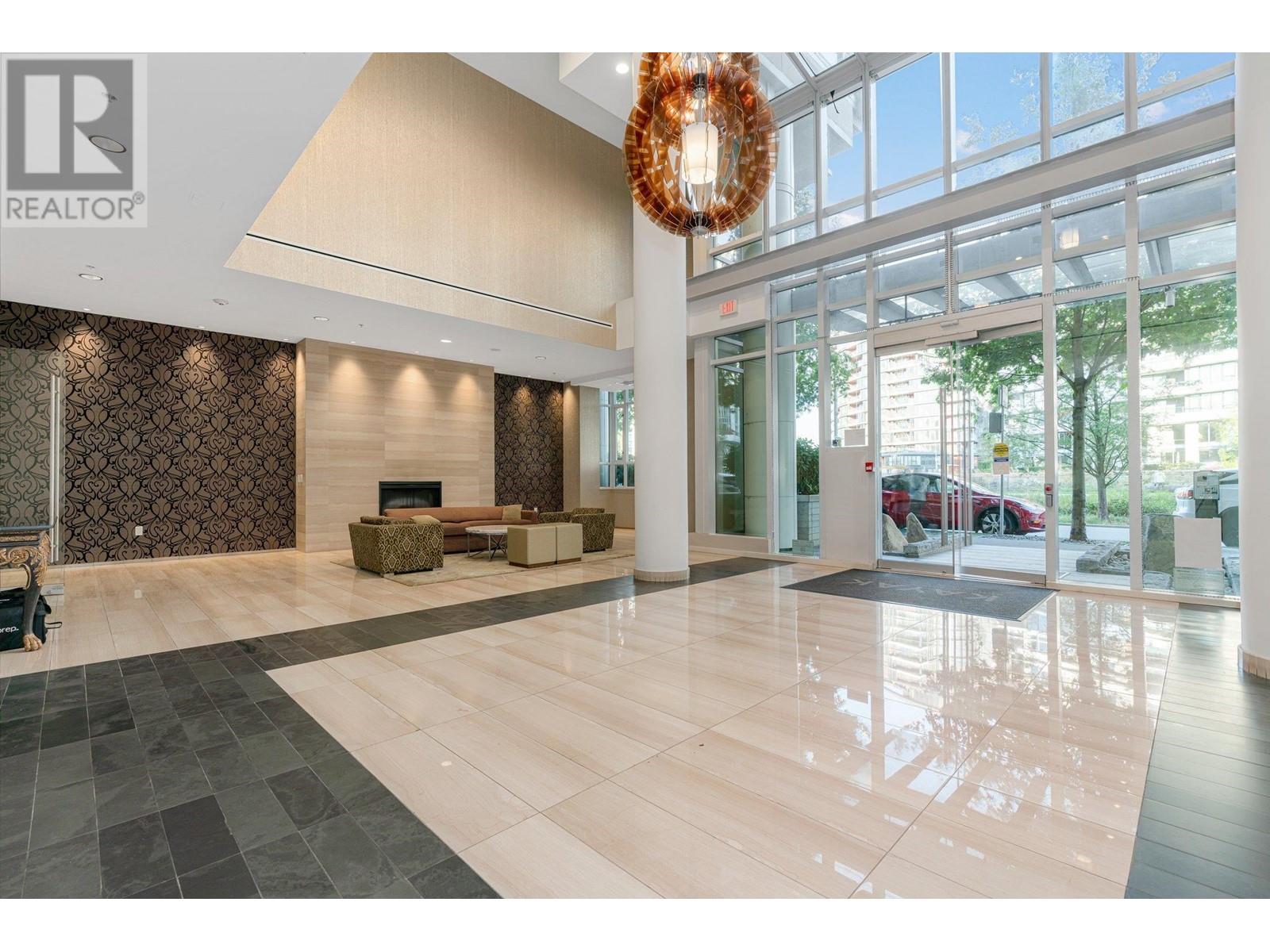 304 12 Athletes Way, Vancouver, British Columbia  V5Y 0B5 - Photo 25 - R2820992