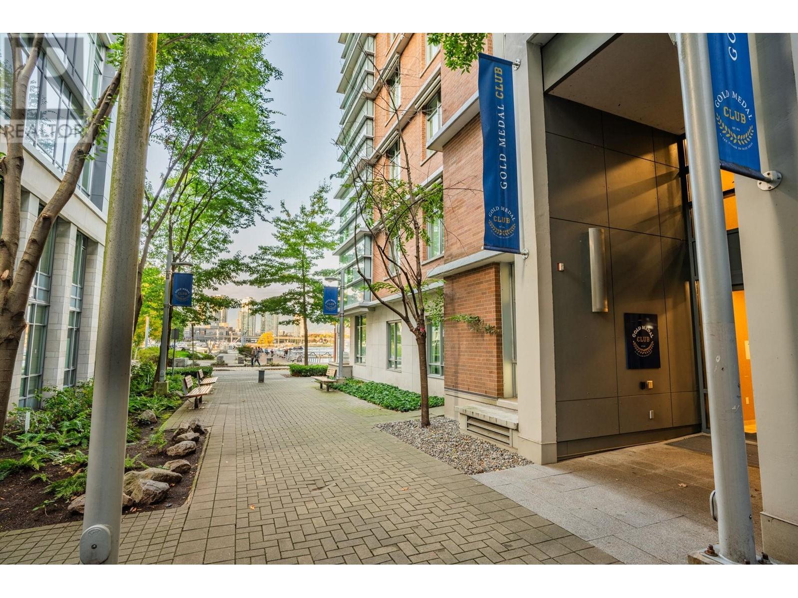 304 12 Athletes Way, Vancouver, British Columbia  V5Y 0B5 - Photo 28 - R2820992