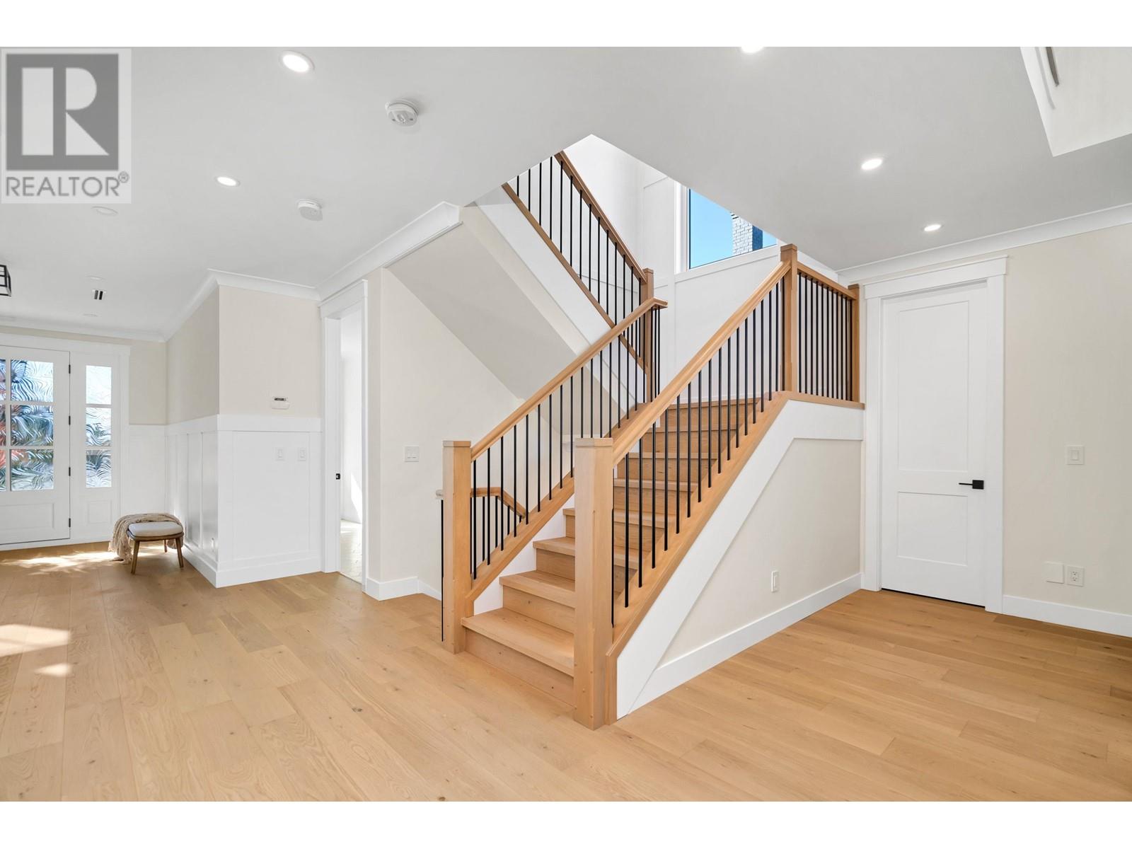 924 Viney Road, North Vancouver, British Columbia  V7K 1A7 - Photo 19 - R2820960